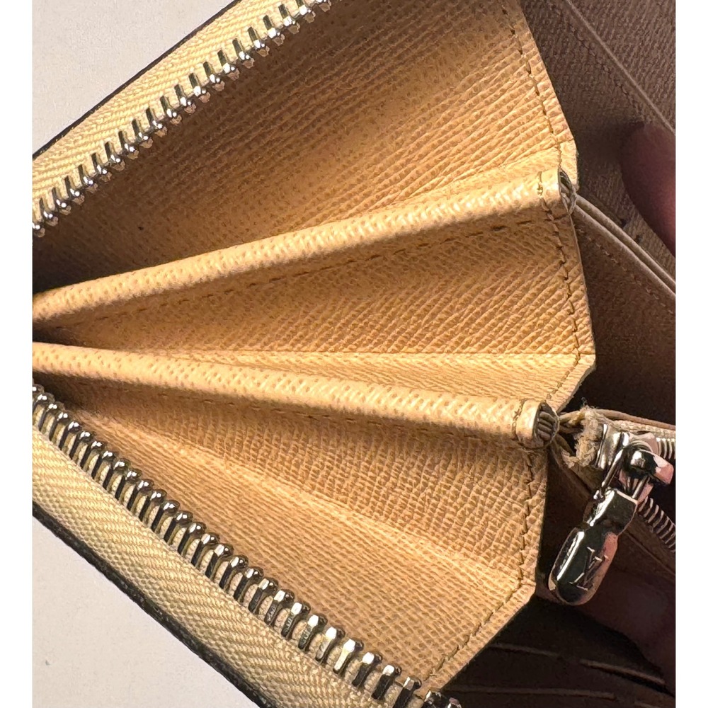 Louis Vuitton Zippy long Wallet Beige Epi Leather Silver Hardware EUC - Picture 11 of 13
